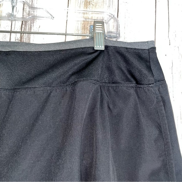 Nike Running Black Shorts - Picture 3 of 6